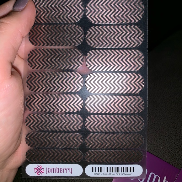 Jamberry full nail wrap - Picture 2 of 8